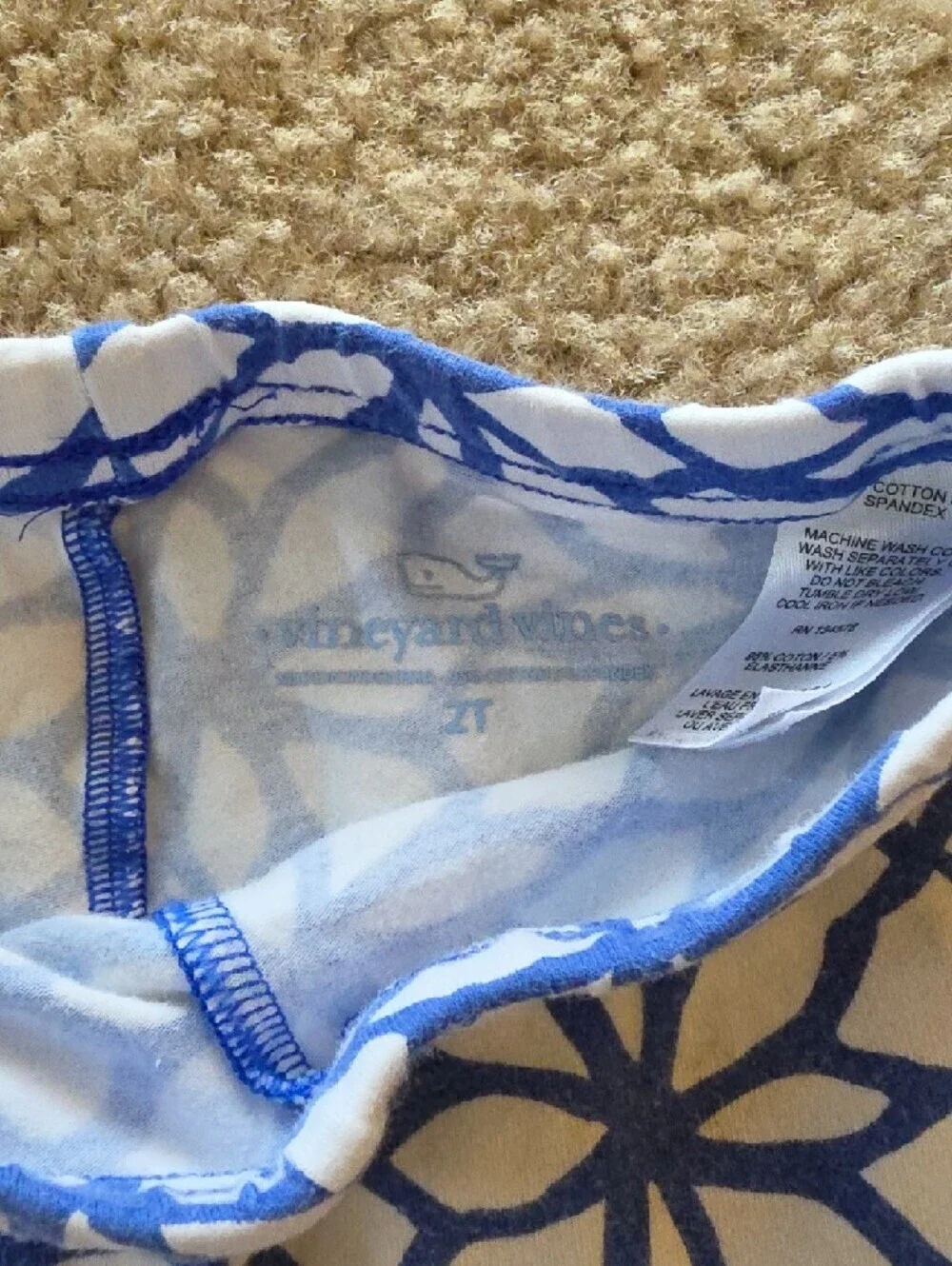 Vineyard Vines two pairs